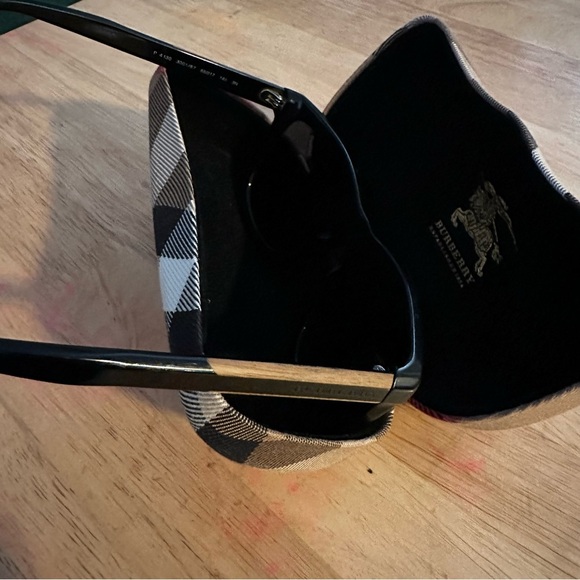 Vintage Burberry Sunglasses With Case Preowned very good condition main image 8